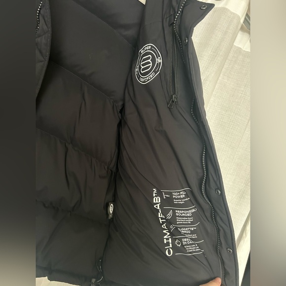 Aritzia THE SUPER PUFF Original - Picture 3 of 7